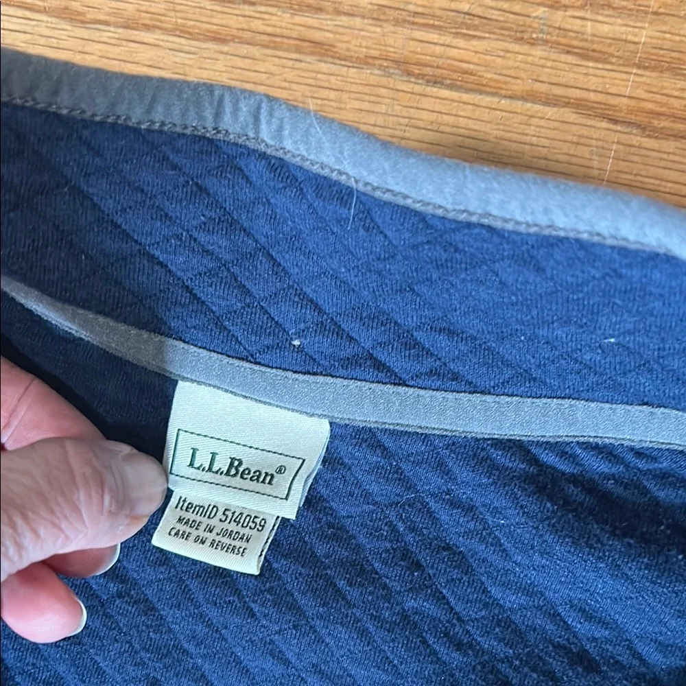 L.L. Bean pullover - Picture 3 of 4
